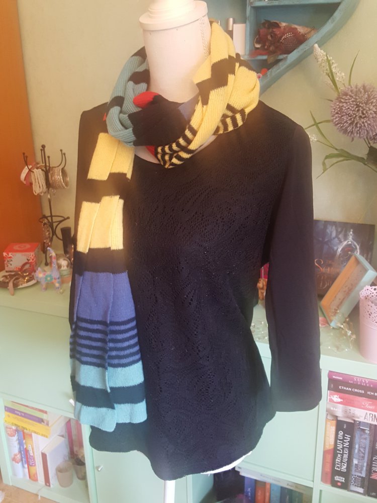 Hübsches Spitzen Shirt / Basic / Oberteil mit flame größe L