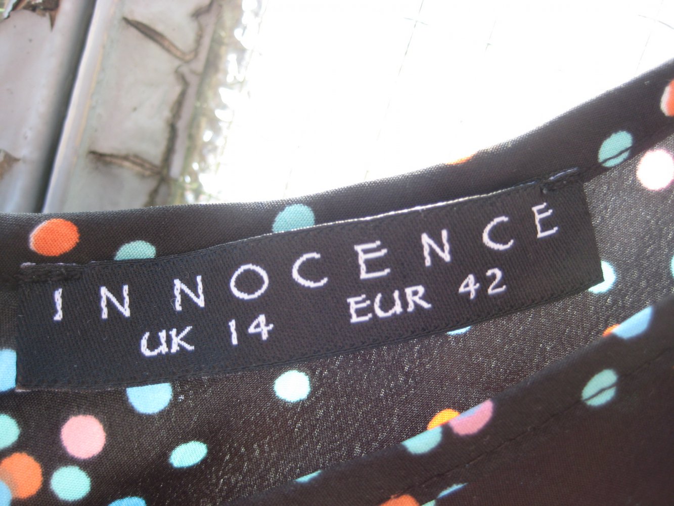 Schwarzer Jumpsuit mit bunten Punkten! schwarz, bunt, gepunktet, pünktchen, konfetti, culotte, jumpsuit, asos 