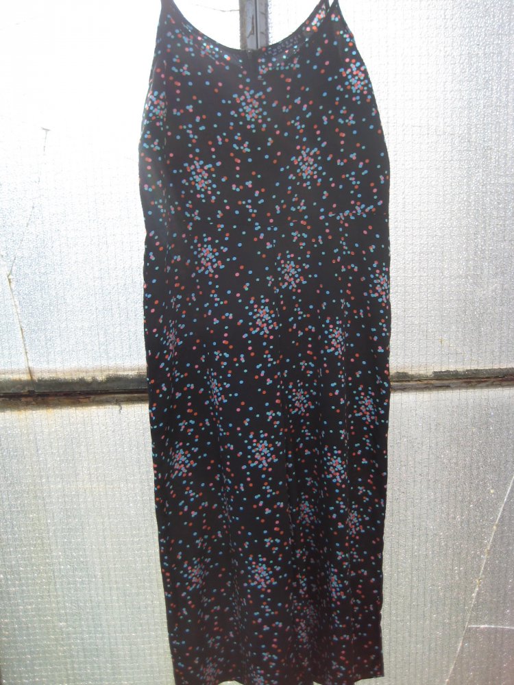 Schwarzer Jumpsuit mit bunten Punkten! schwarz, bunt, gepunktet, pünktchen, konfetti, culotte, jumpsuit, asos 