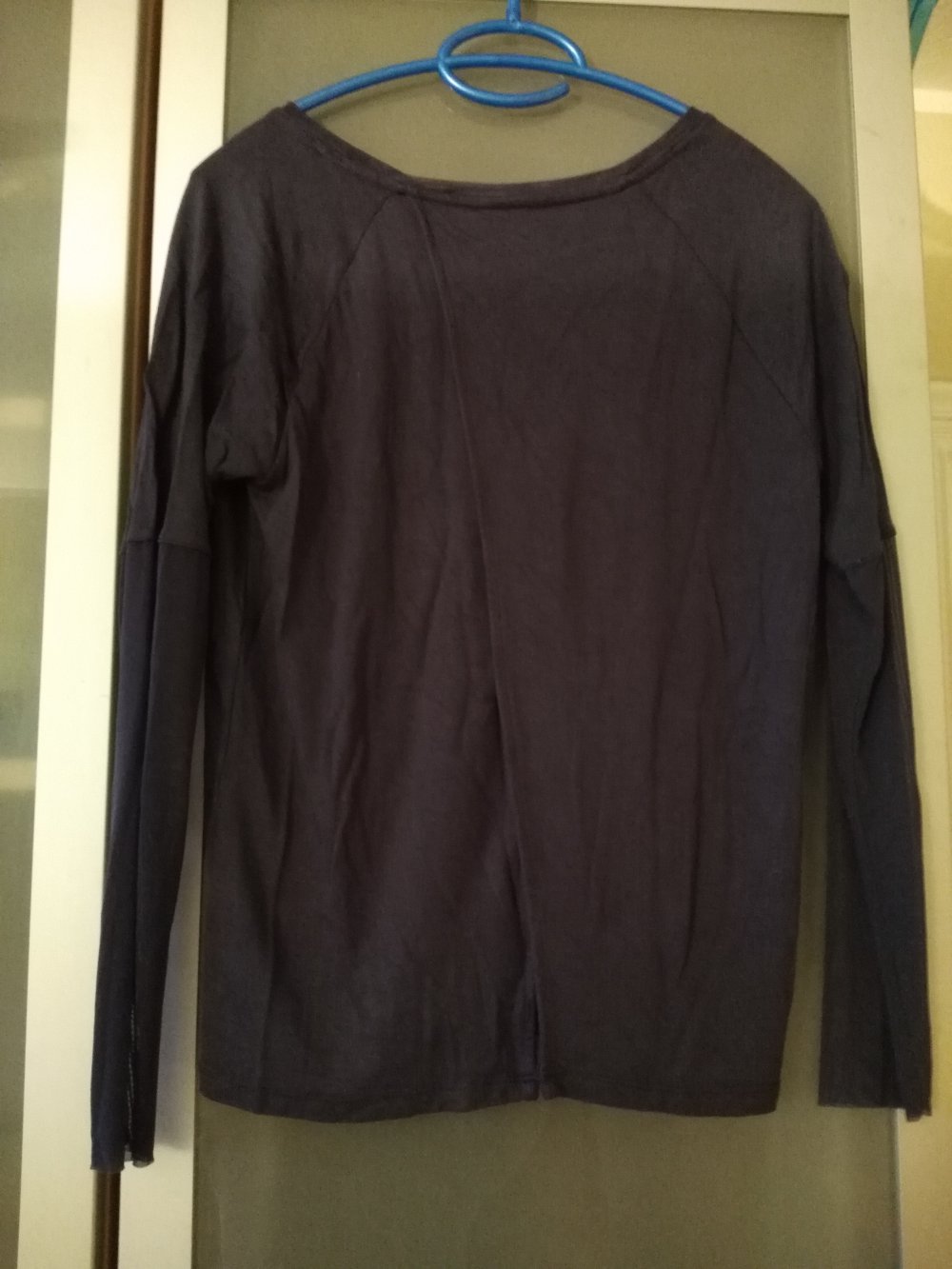 Langarm Shirt dunkelblau offenes Rückenteil Gr. S