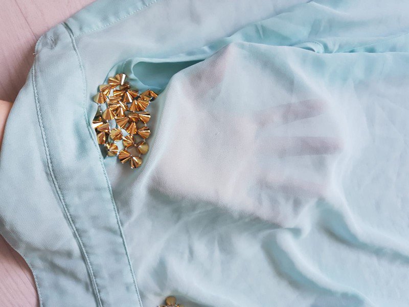 top bluse oberteil shirt nieten gold türkis blau