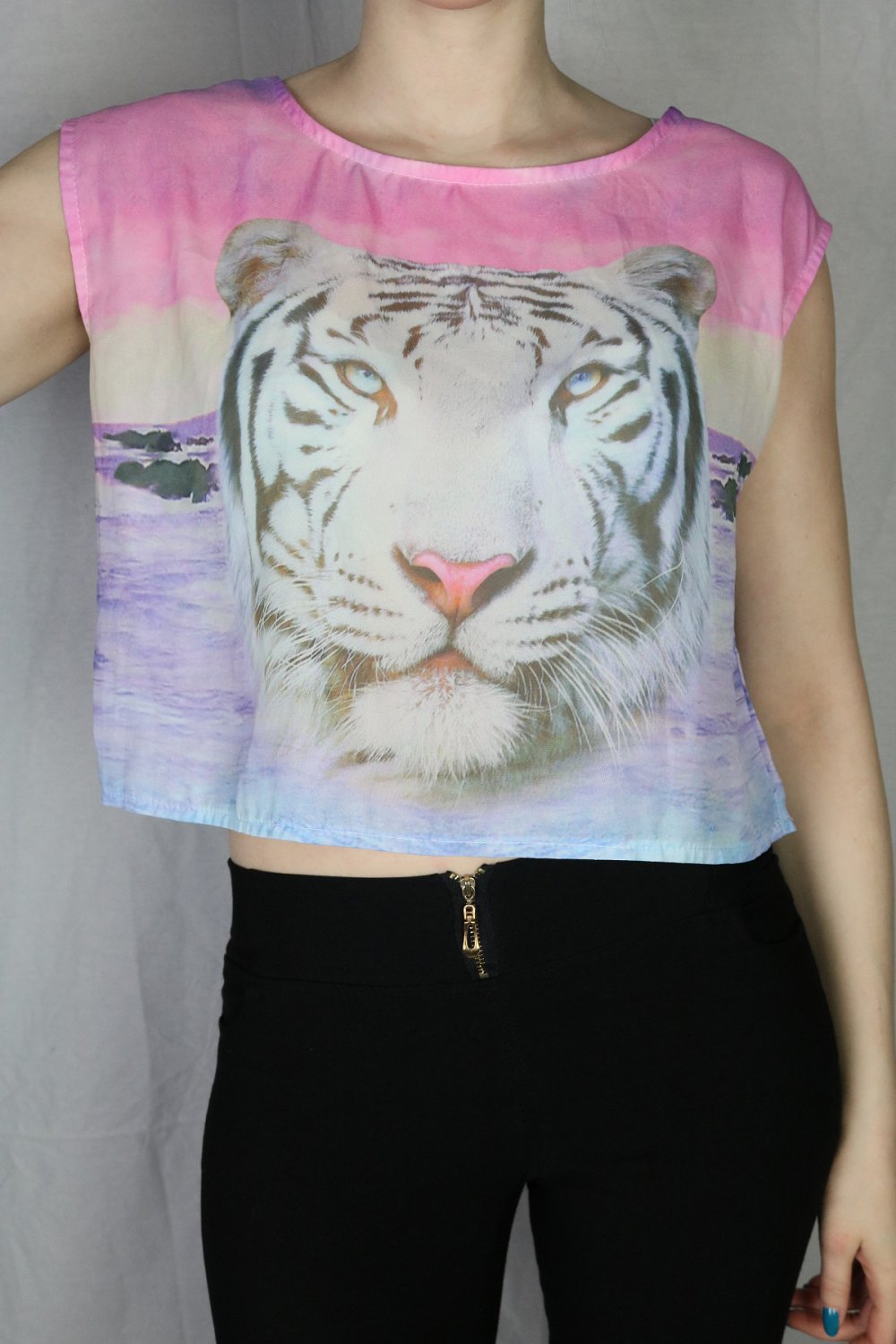 top oberteil shirt löwe pastel goth pink rosa sommer