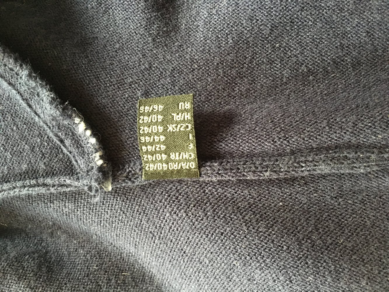 Kuschelige Sweatjacke Hoodie Kapuzenjacke Größe M 40 Marine blau