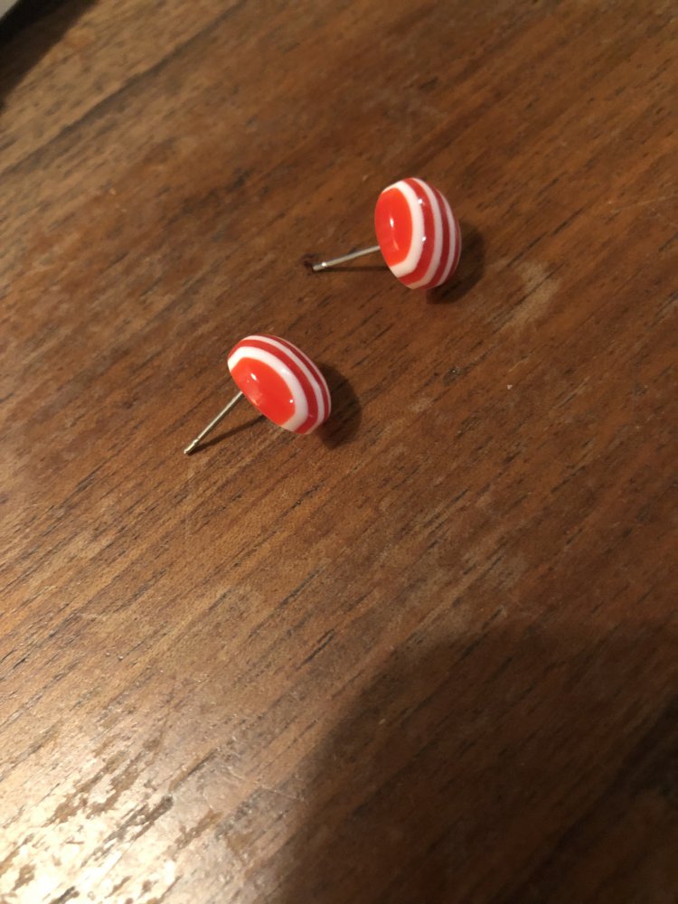 Rote Stecker Ohrringe 