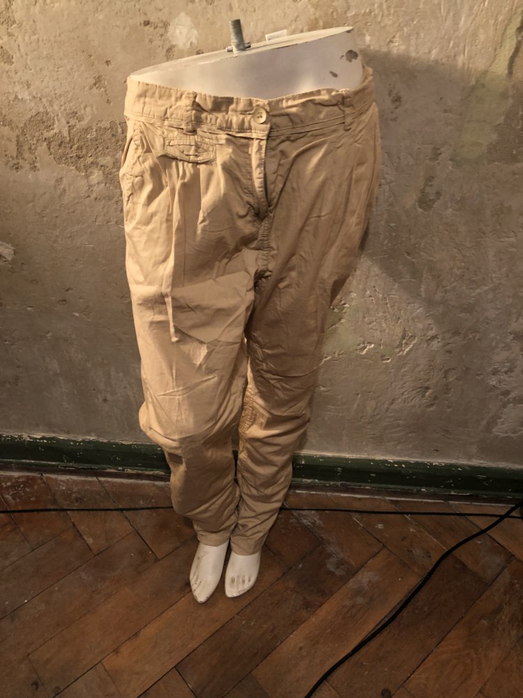 Beige Chinohose 
