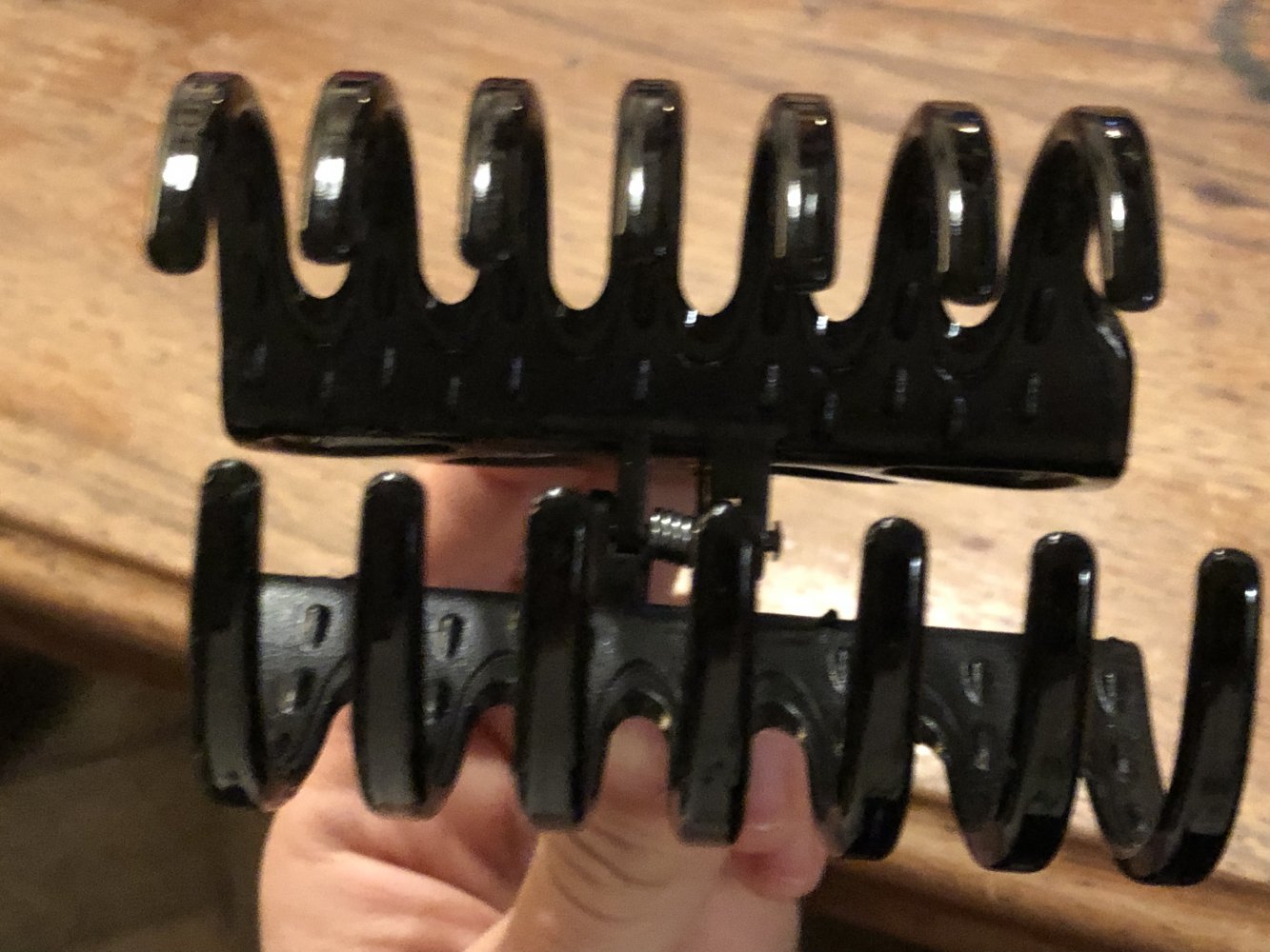 Schwarze Haarklammer 