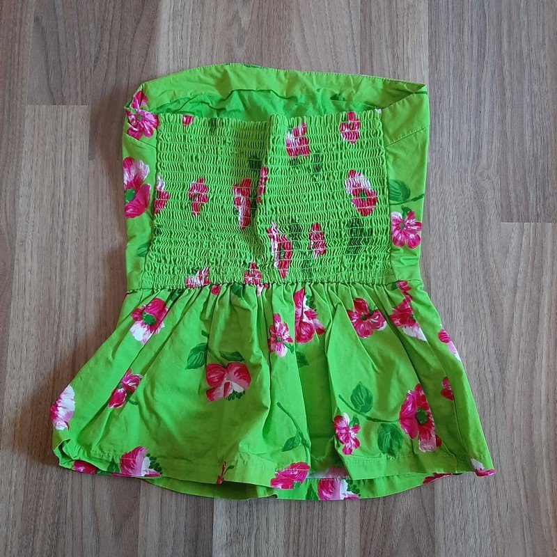 Hollister Top mit Blumen