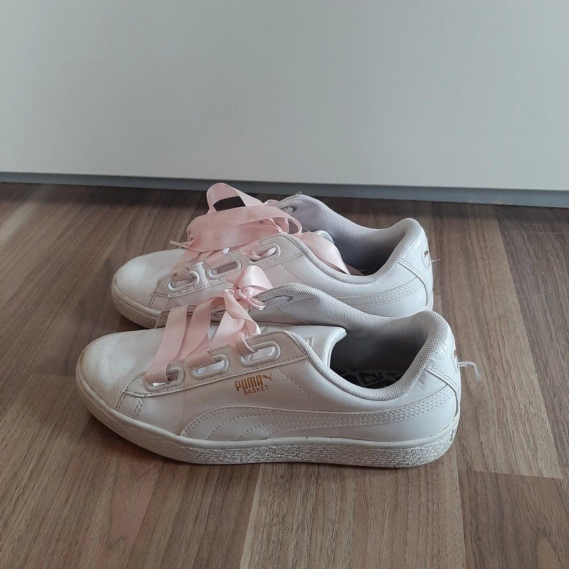 Weiße Puma Sneaker