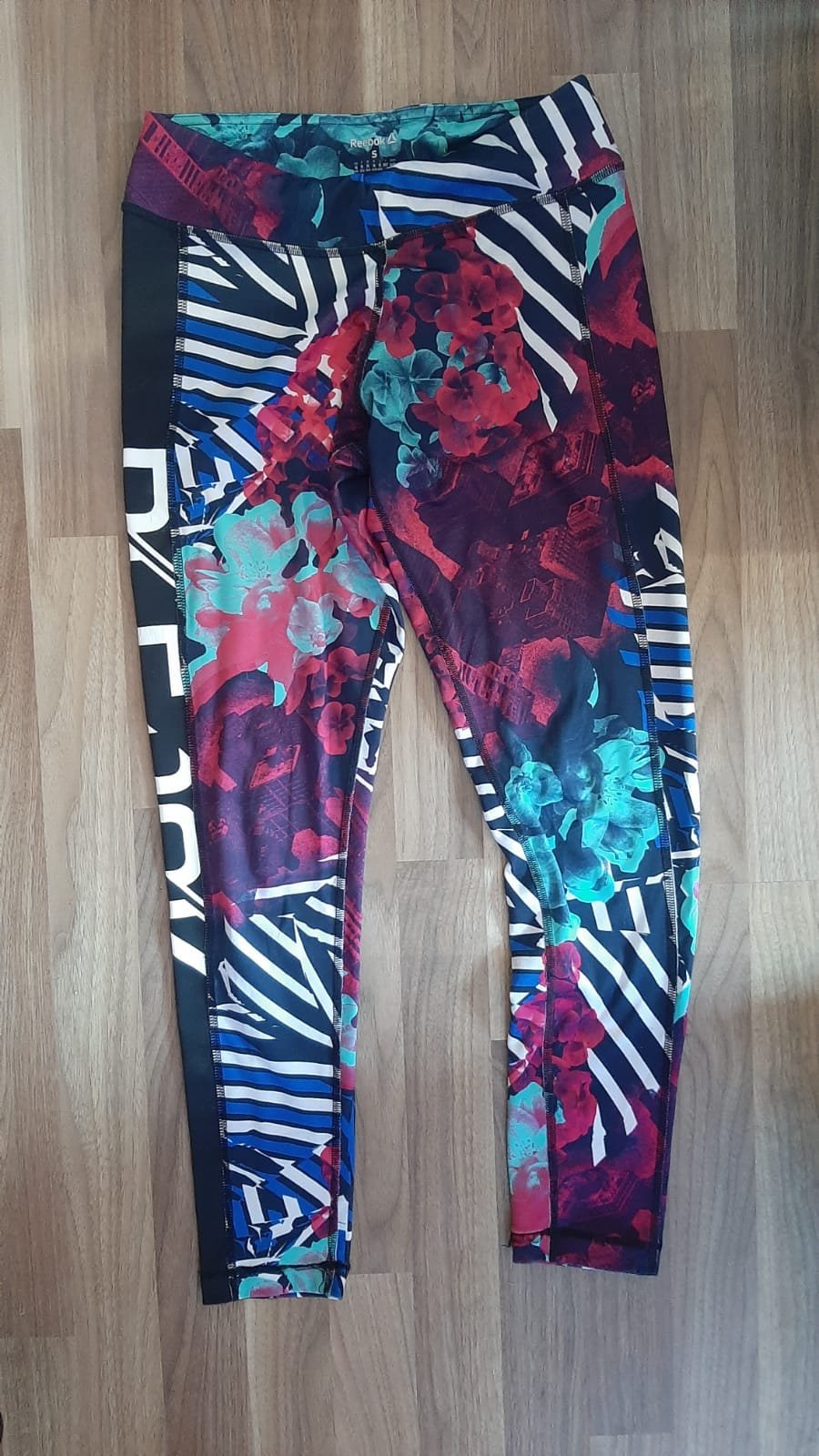 Bunte Reebok Yogahose