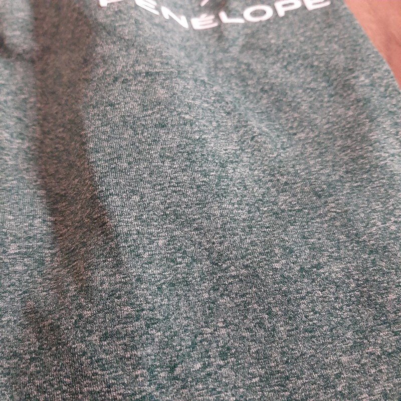 Grüne Sporthose (kurz)