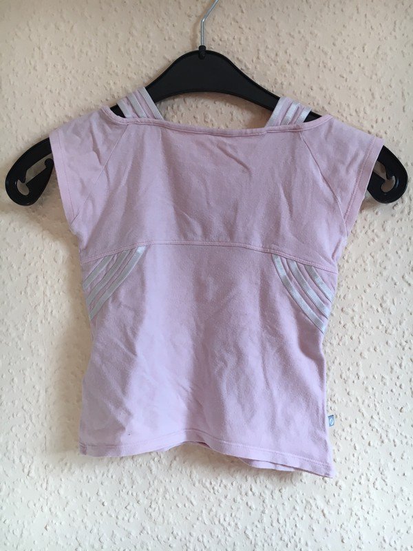 Rosa Adidas Shirt