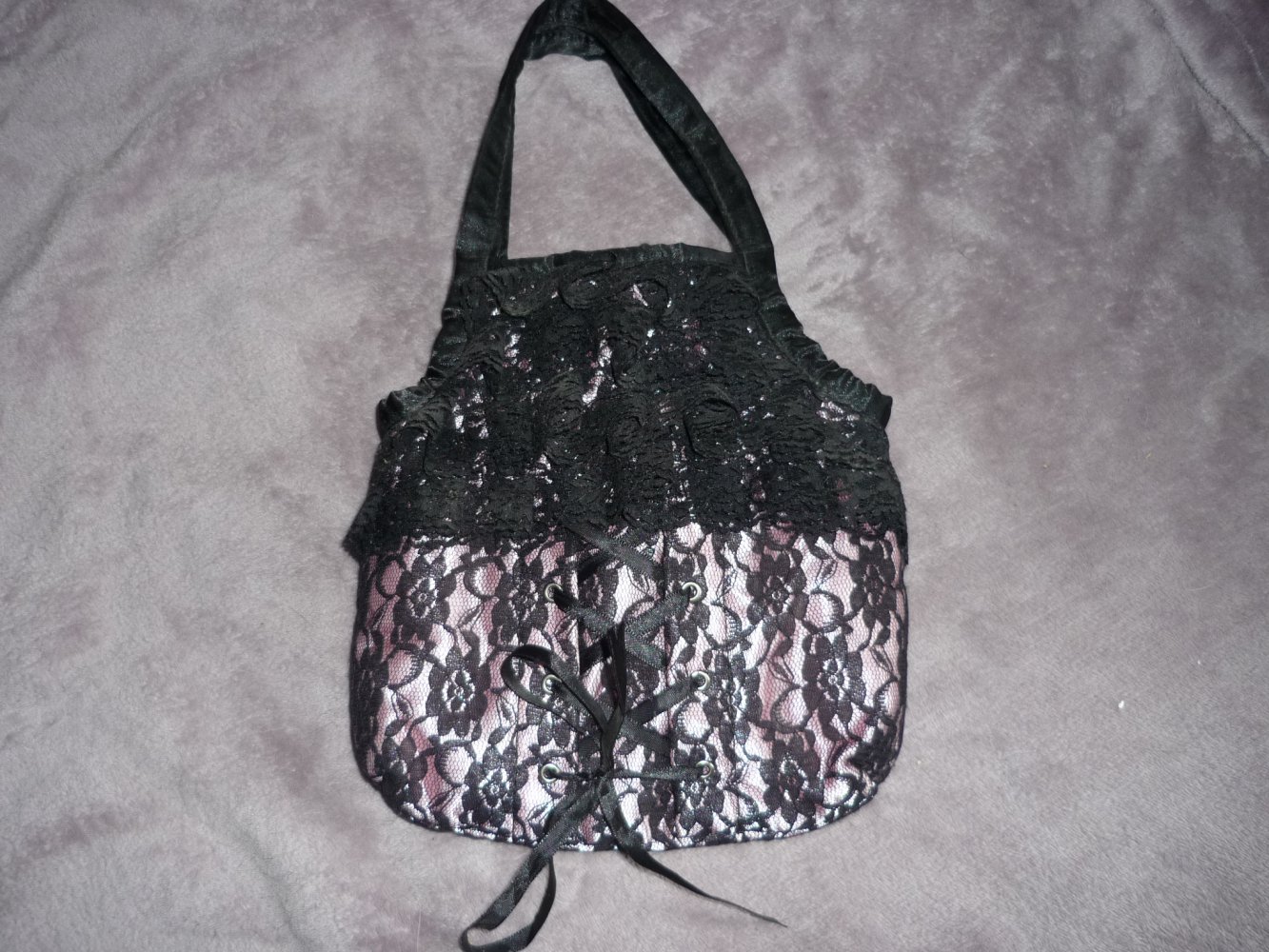 kleine Gothic Korsett Tasche aus Spitze 