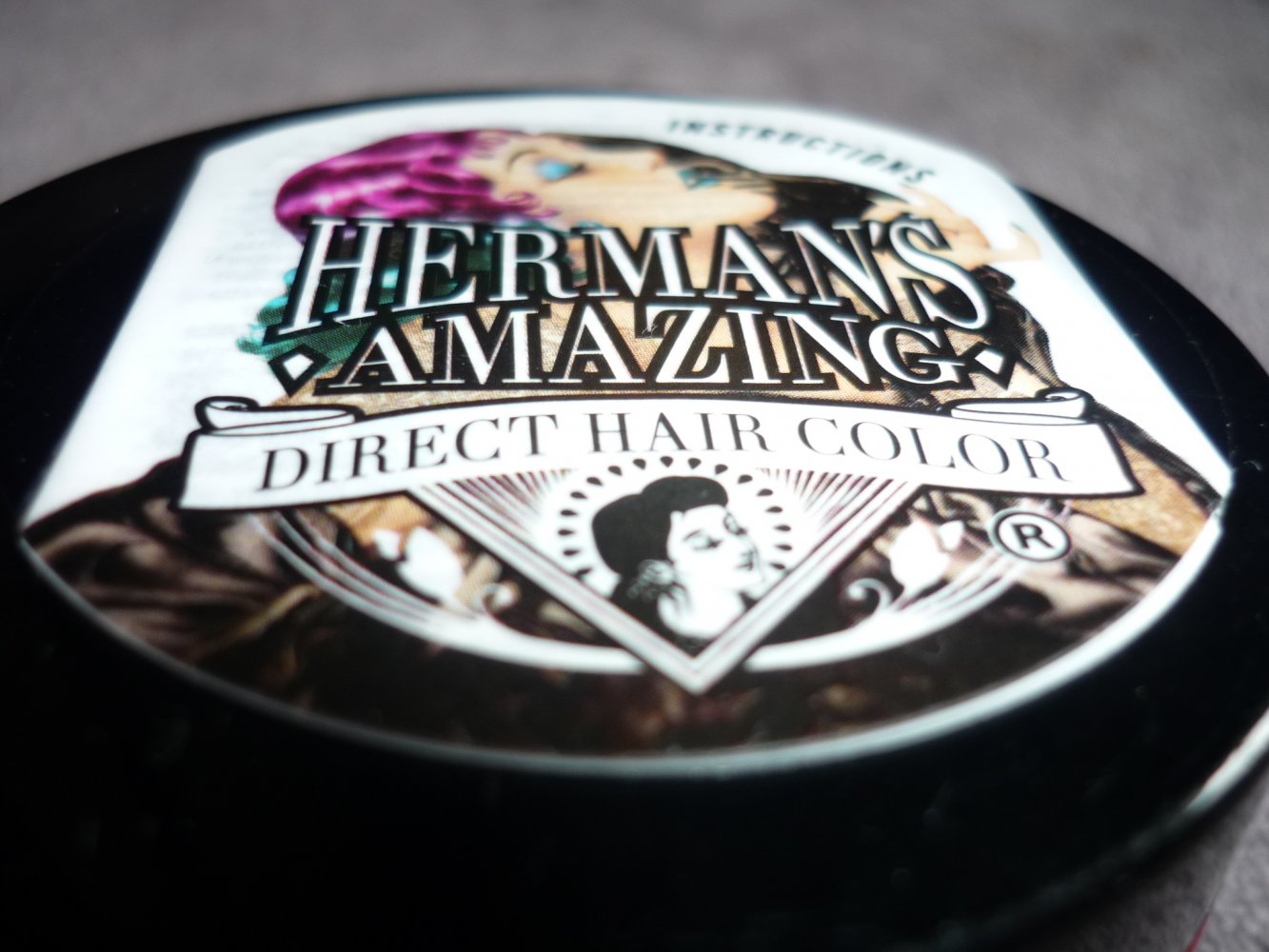 Super tolle Haarfarbe von Hermans amazing hairdye  Fiona Fire Gothic Rockabilly Punk Directions