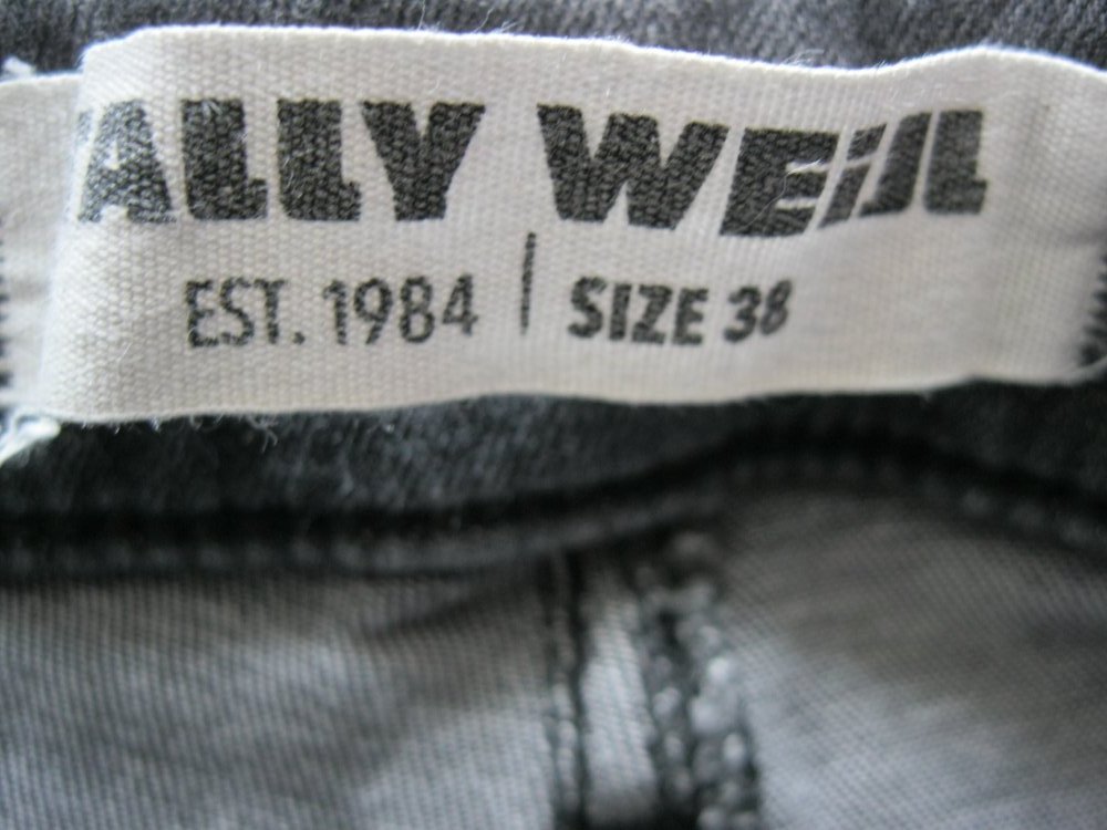 Skinny Jeans # Tally Weijl # Ripped # schwarz # 38