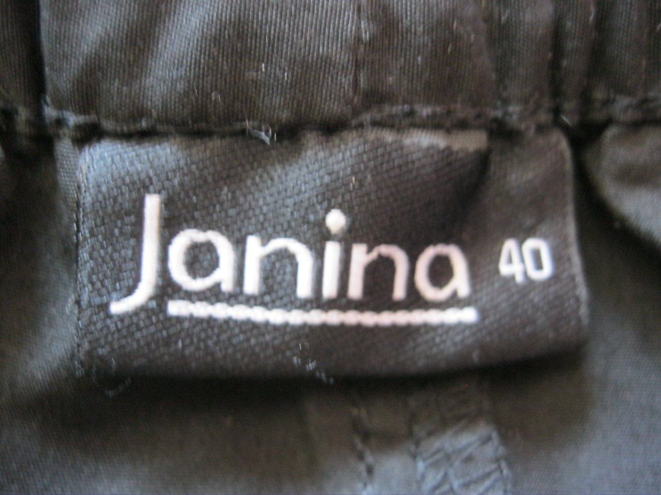 Janina Jogginghose Schwarz/Weiß 40