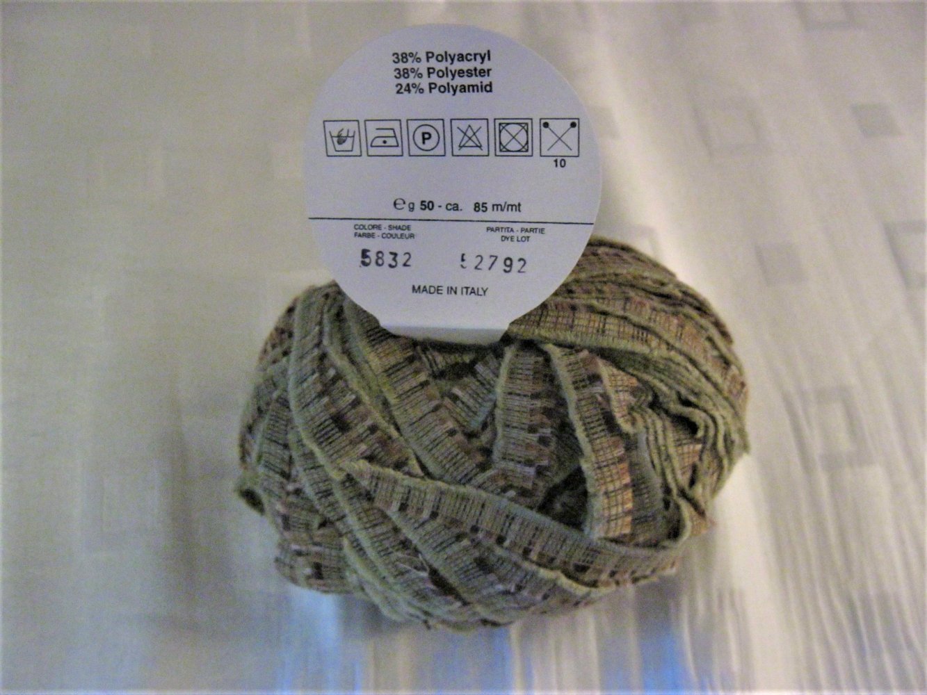 NEU Weste Handmade Grün/Beige meliert S-M