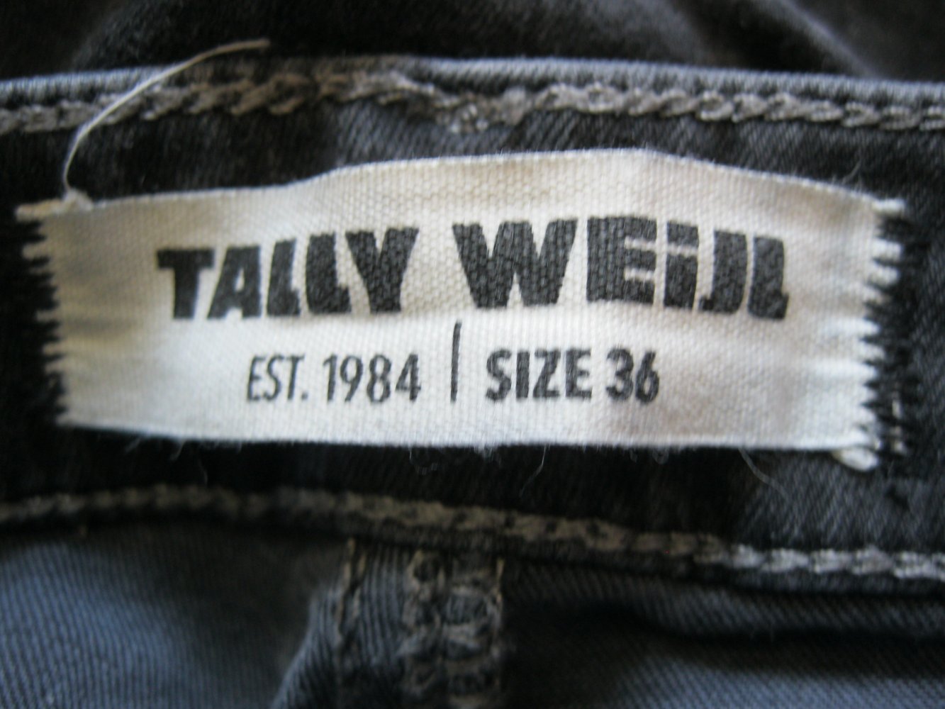 Skinny Jeans # Tally Weijl # Rana High Waist Skinny # ripped Jeans # Grau-Schwarz # 36