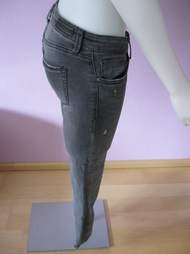 Skinny Jeans # Tally Weijl # Ripped # schwarz # 38