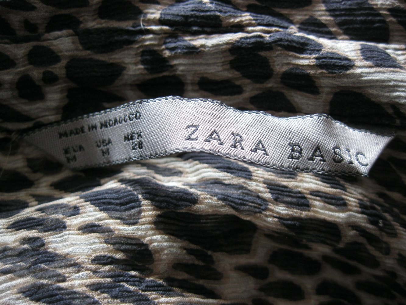 Bluse # kurzärmlig # Zara Basic # Leo-Print # transparent # M