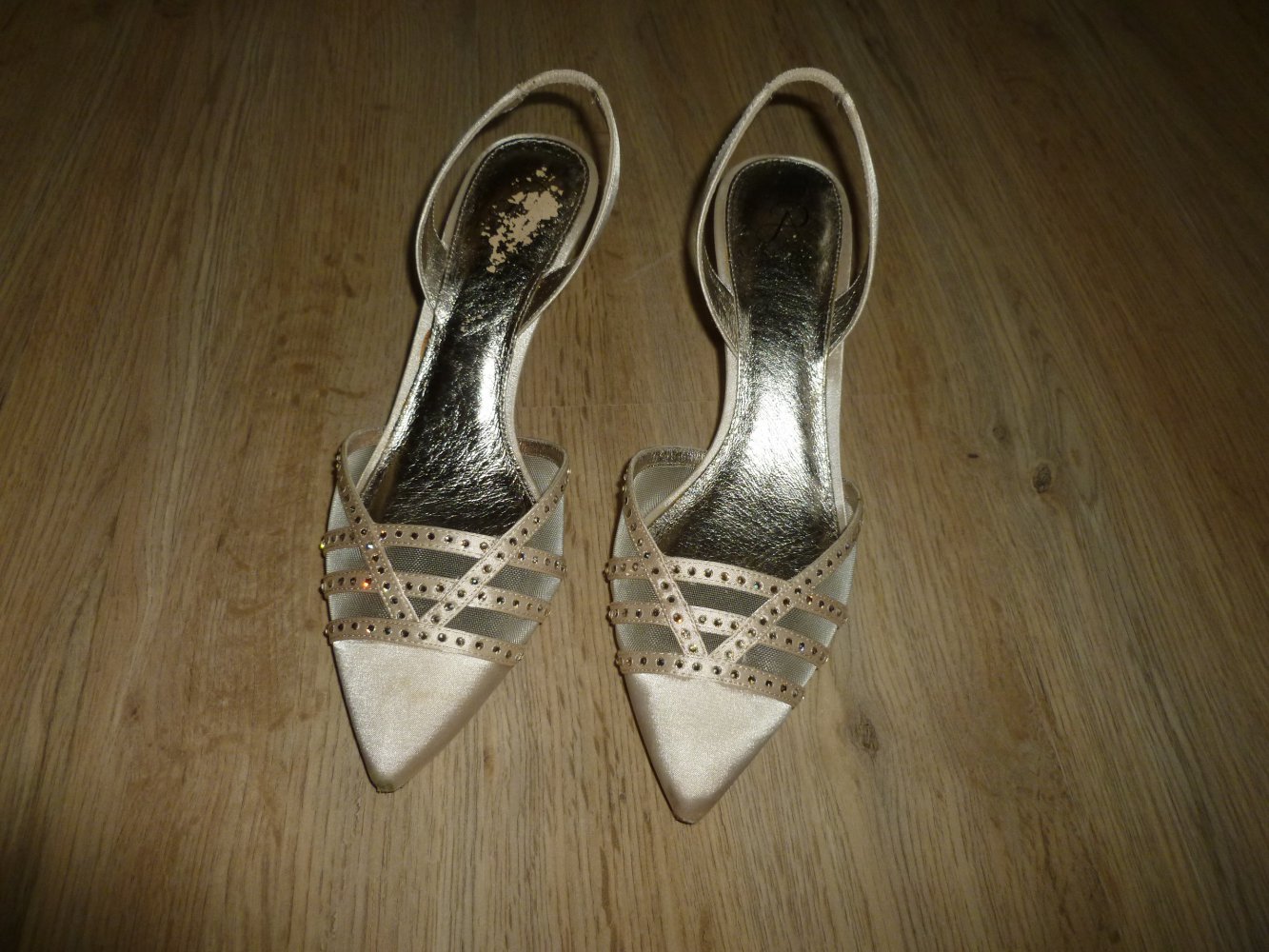 Pumps spitz zulaufend Adrianna Papell Hestia Pewter Sheena Satin