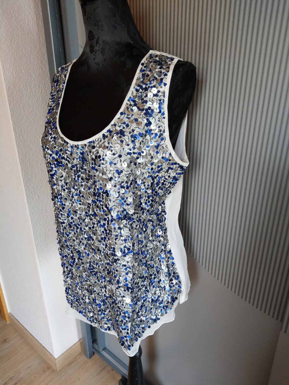 Top Shirt Bluse Pailletten Guido Maria Kretschmer weiß blau grau