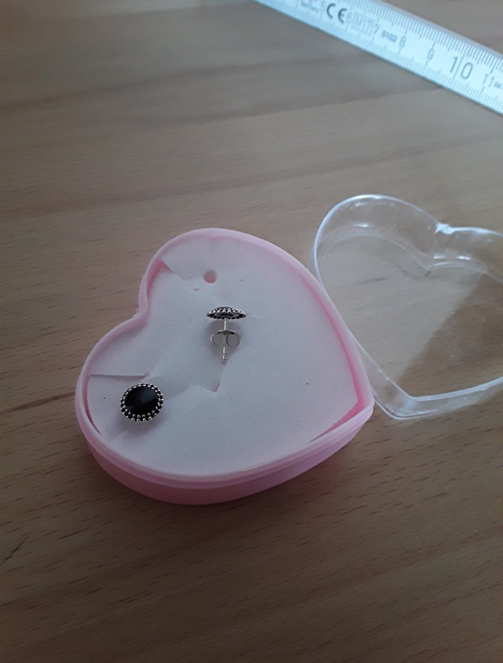 Verkaufe meine echt Silber Ohrstecker mit schwarzen Steinen