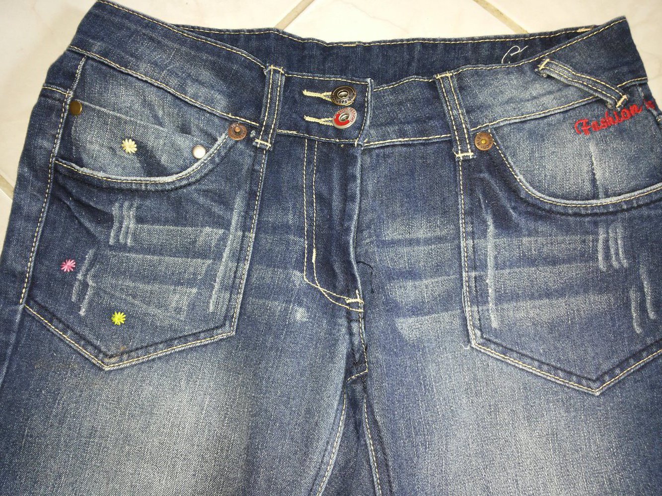 Neu, Verspielte Jeans-Short, Gr.36