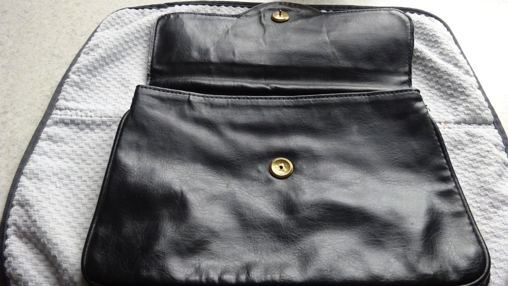 Cluch sschwarz Leder