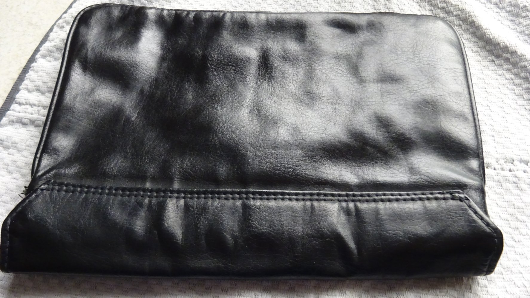 Cluch sschwarz Leder