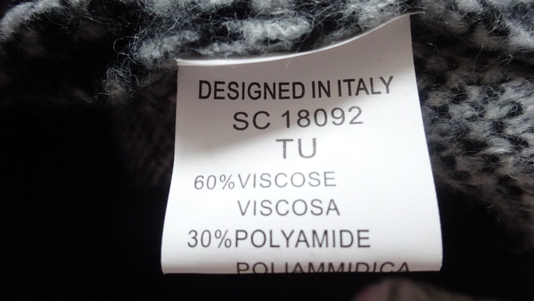 Strickjacke mit Knöpfen und V Ausschnitt