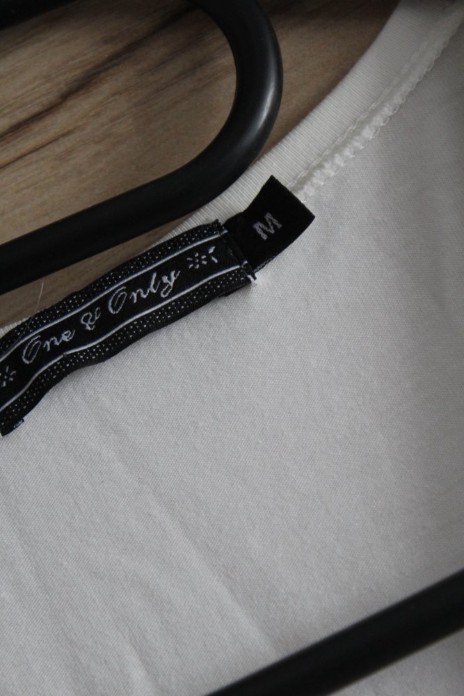 T Shirt mit Schleife