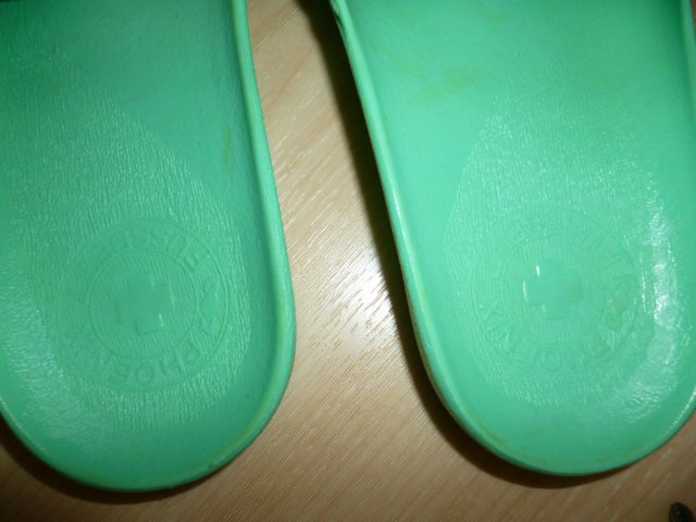 Badeschlappen Saunaschlappen  Pantolette Schwimmbad Terasse Pantina  38/39 Grün