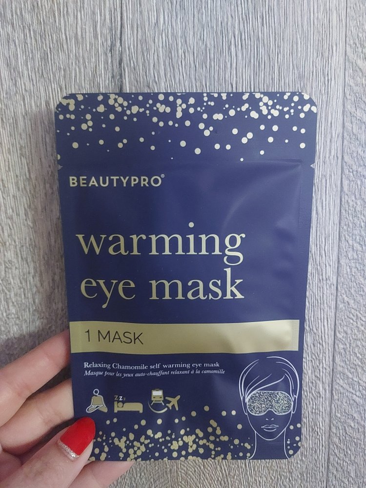 Warming eye mask