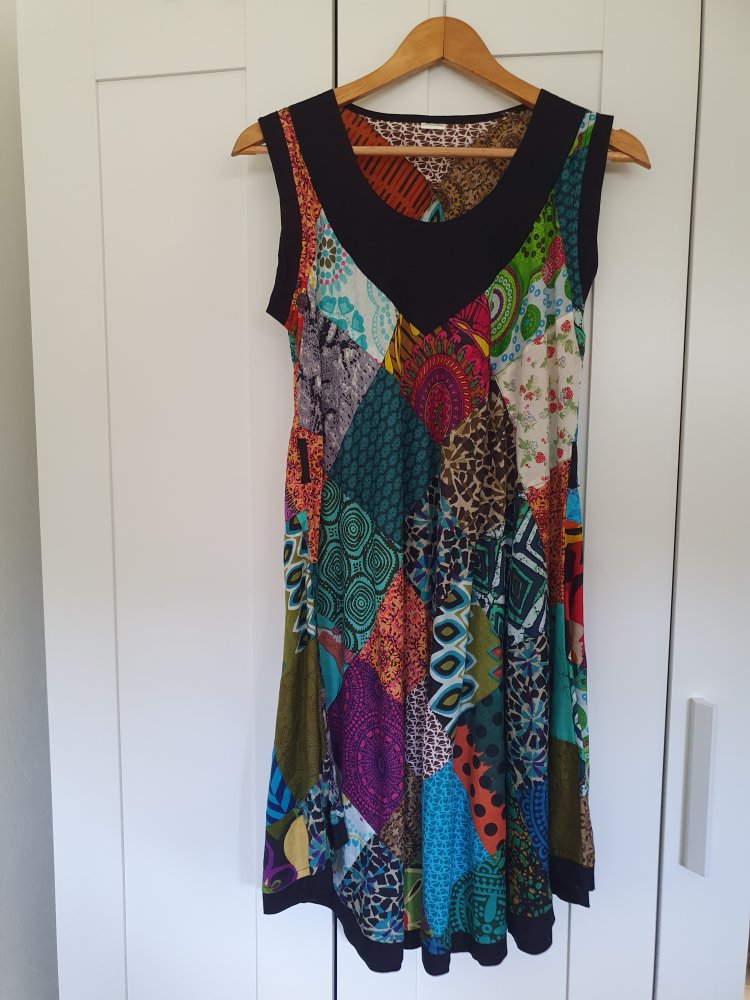 Buntes Patchwork-Kleid