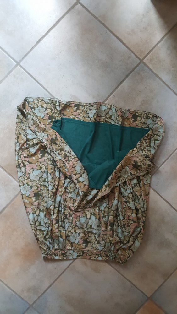 Rock, Faltenrock, Kostümrock, Einzelstück,  Schneiderhandwerk  Midirock, Vintage Lover, 80s Shabbydesign, Kostümrock Knöchellang, Rock Knielang mit Einstecktasche u Unterrock, Hibiscus Printdruck Blumenrock, Blütendesign türkis Florales  Muster 