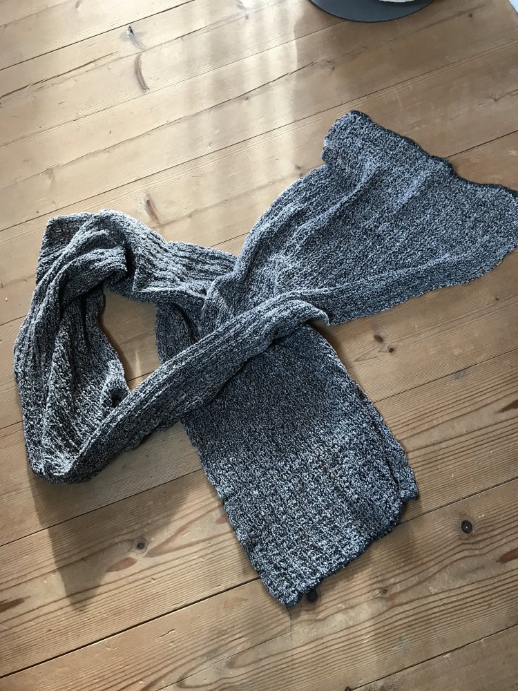 Schal Kuschelwolle Wolleschal Silbergrau meliert Unisex Rippstrick Fleece Strickchic