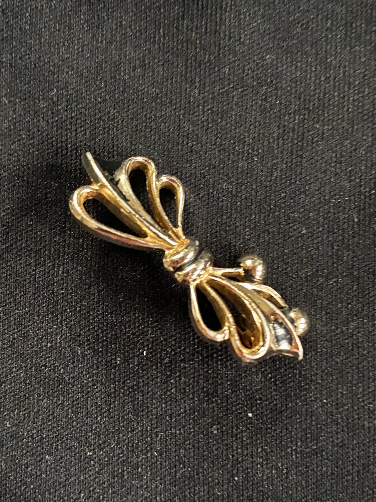 Brosche Needle Pin goldfarben Y2k Modeschmuck Academic Schleife Anstecker Schmucknadel