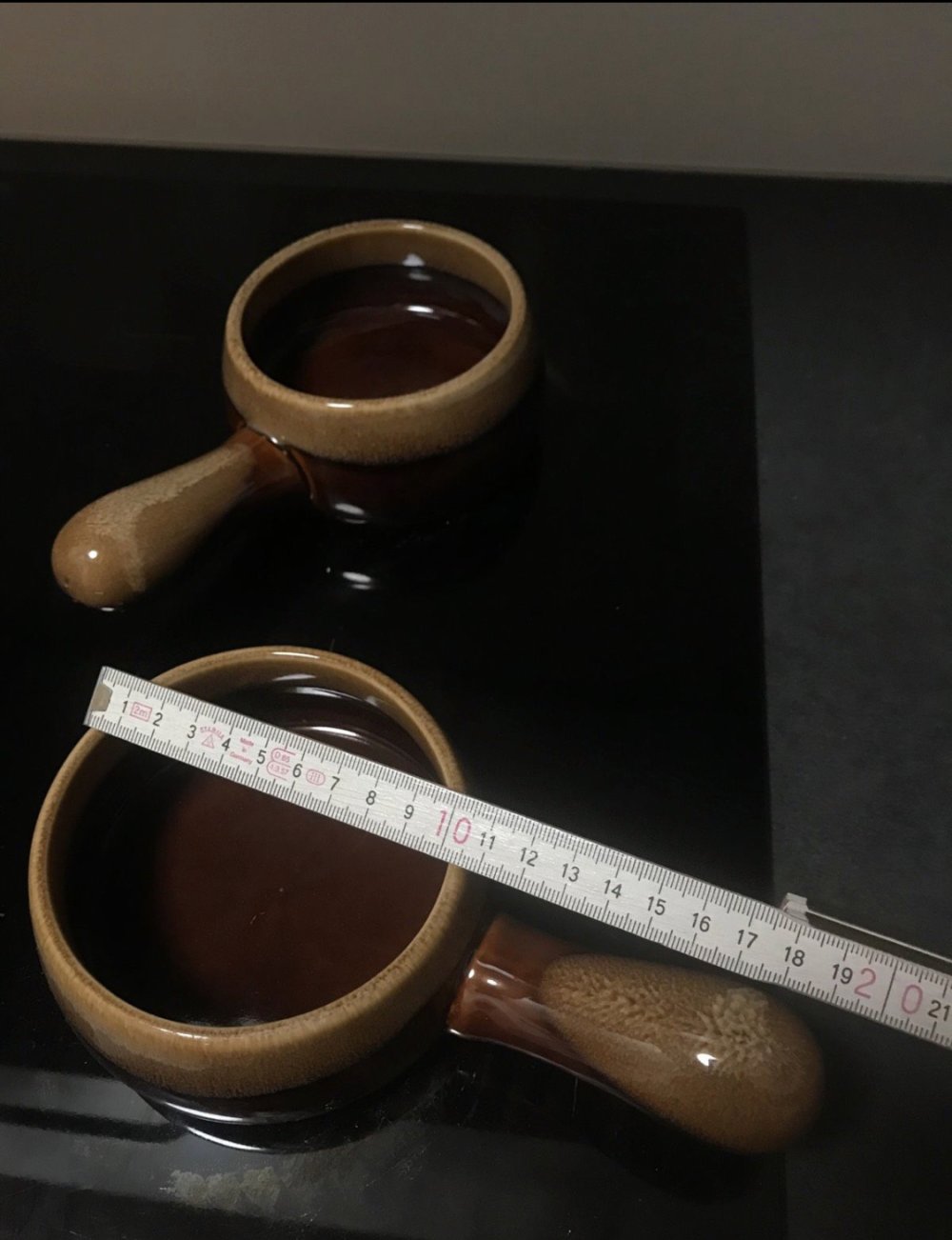 Stielpfännchen Ofengeschirr Keramik Lavadesign Tapaschale Miniterrine Suppenbowl Kasserole Party Buffet Deko Dip Schälchen Henkelgriff