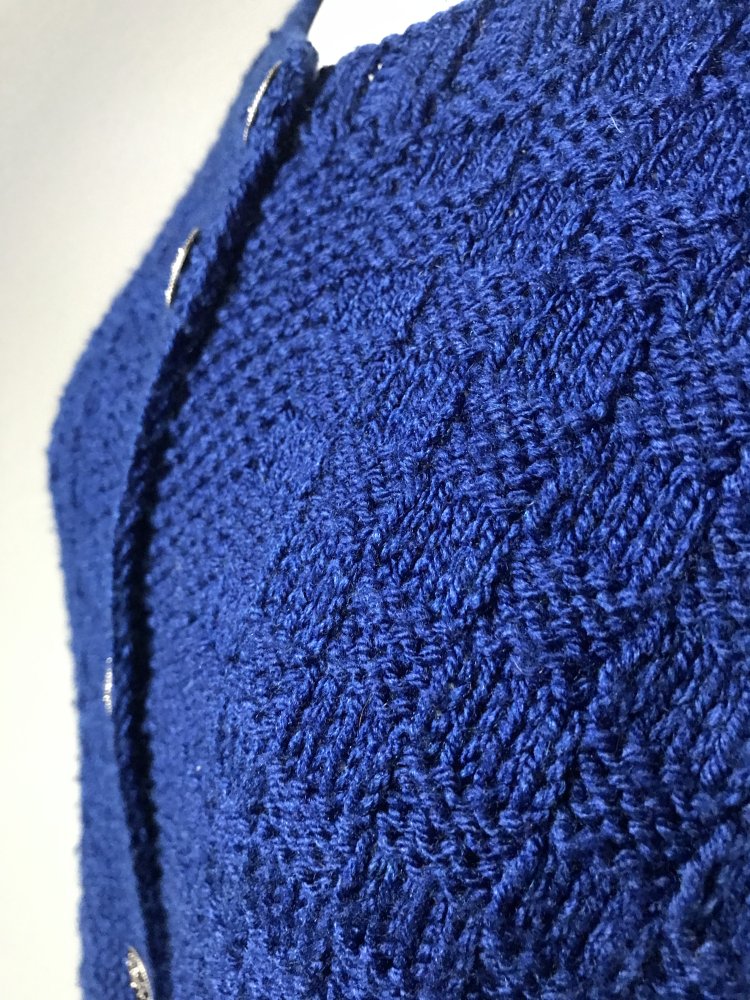 Strickjacke Unikat Wolle Cardigan 42/44 Marineblau Trachtenjanker Bayuvar Handknitted unique Strickchic 