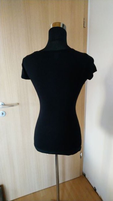 Schickes schwarzes Shirt