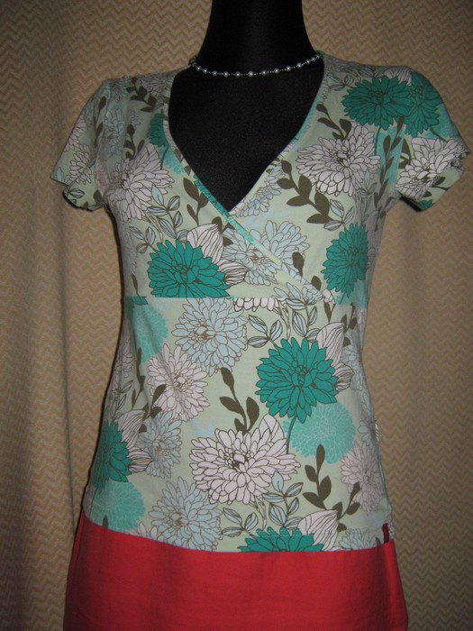 NEU * Hippie * Flower- Power * Blüten * Blumen * Bodycon * Tunika * T- Shirt 