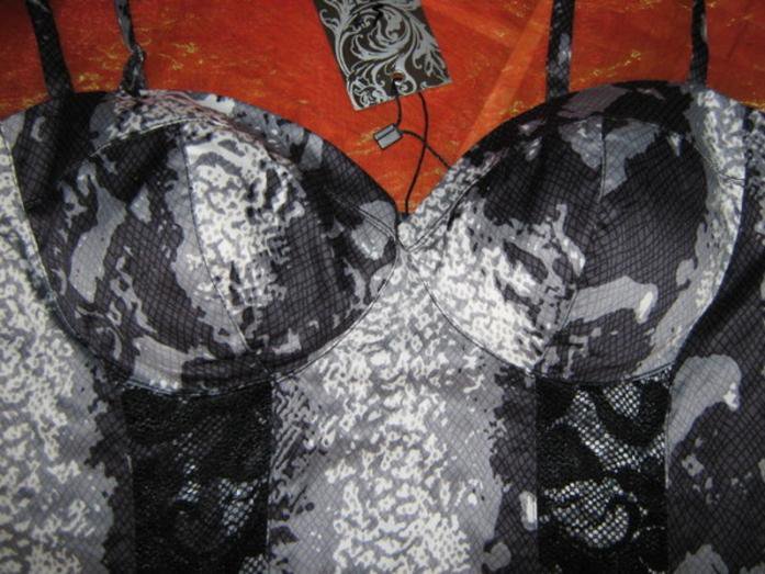 NEU mit ETIKETT * Sexy * Seiden Satin * Snake * Schlange * Animal- Style * Spaghetti- Träger * Bodycon * Bustier * Kleid mit Lace- Spitze 