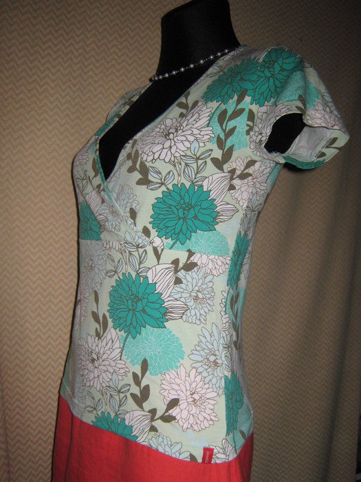 NEU * Hippie * Flower- Power * Blüten * Blumen * Bodycon * Tunika * T- Shirt 