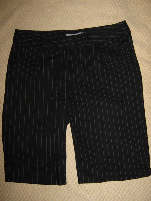 NEU mit ETIKETT * Sexy * Nadelstreifen * Long * Bermuda * Short 