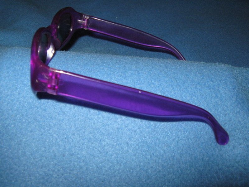  NEU * Ausgefallen * stylisch * Original 80er Jahre * VINTAGE * Retro * Sonnenbrille * Sunglasses * lila * erika *