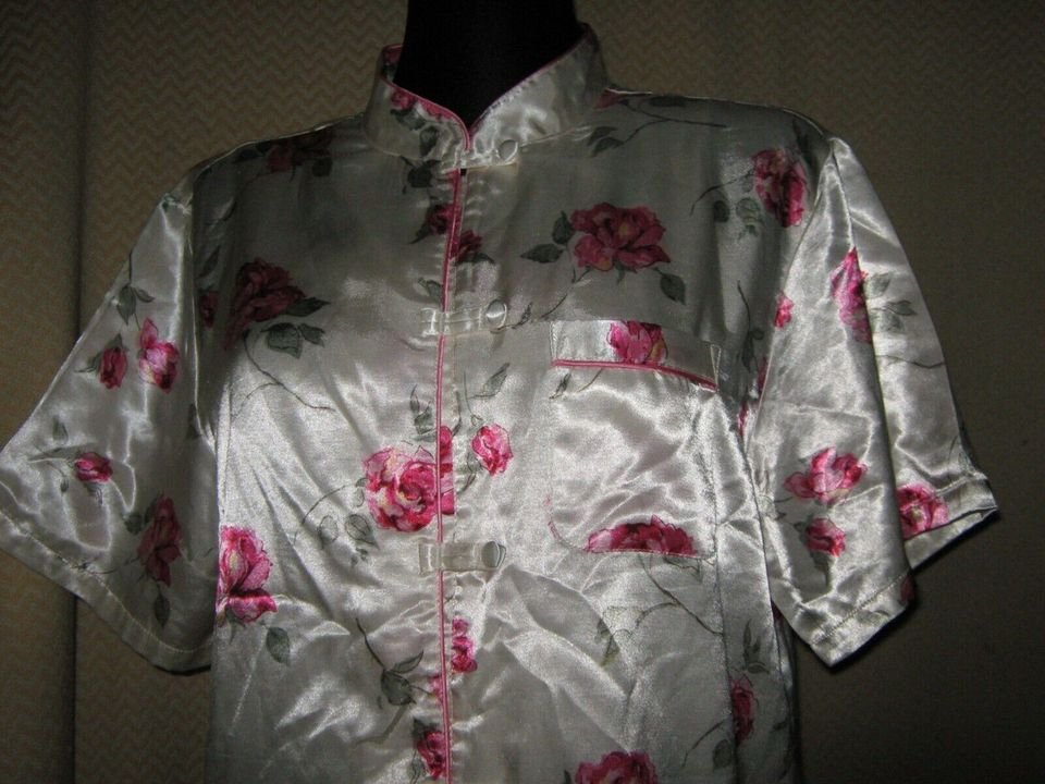 NEU * Asia- Style * Romantik * Rosen * Blüten * Flower- Power * Seiden- Satin * Bluse 