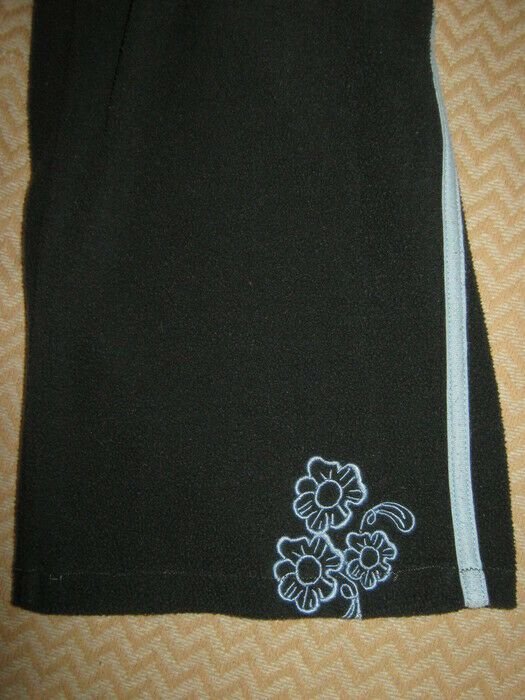 Blumen * Blüten * Flower- Power * Stickerei * Sport- Trainings- Fitness- Running * 3/4 Hose 