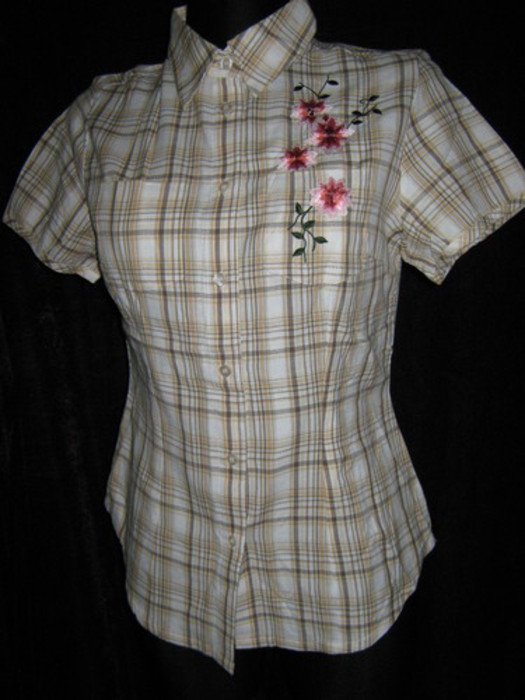 NEU * Edel * Flower- Power * Blumen * Blüten- Stickerei * Karo * Hemd- Bluse 