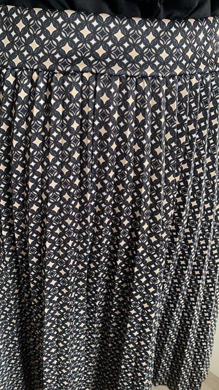 NEU * 60er Retro- Style * Rauten * Pliseè- Falten * Gummizug Midi- Rock 