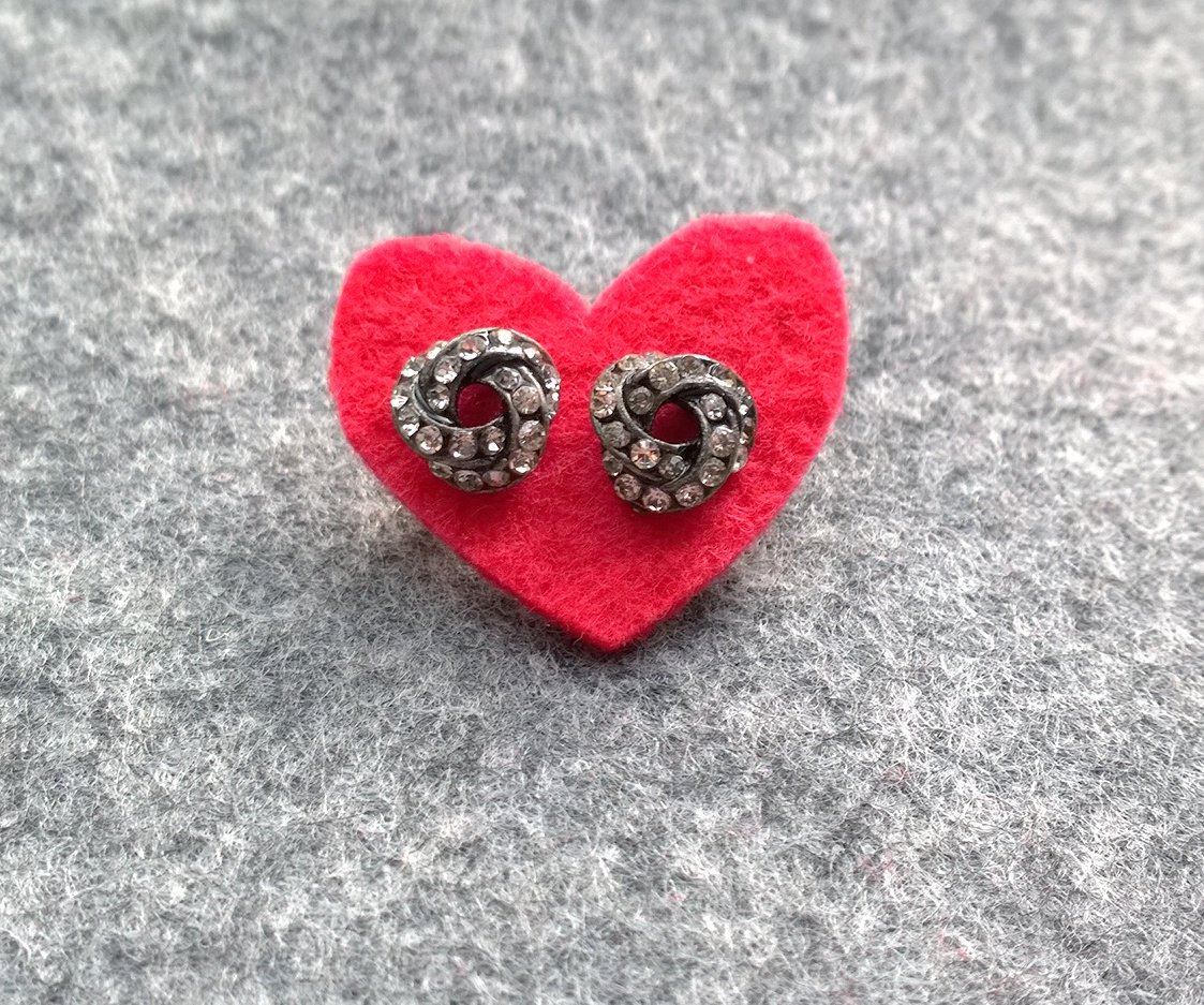Ohrstecker Modeschmuck schlaufen schwarz mit Strass
